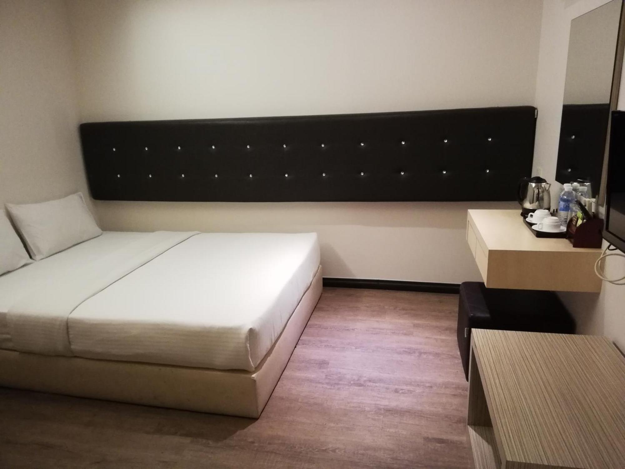 Ease Hotel Κότα Κιναμπαλού Εξωτερικό φωτογραφία