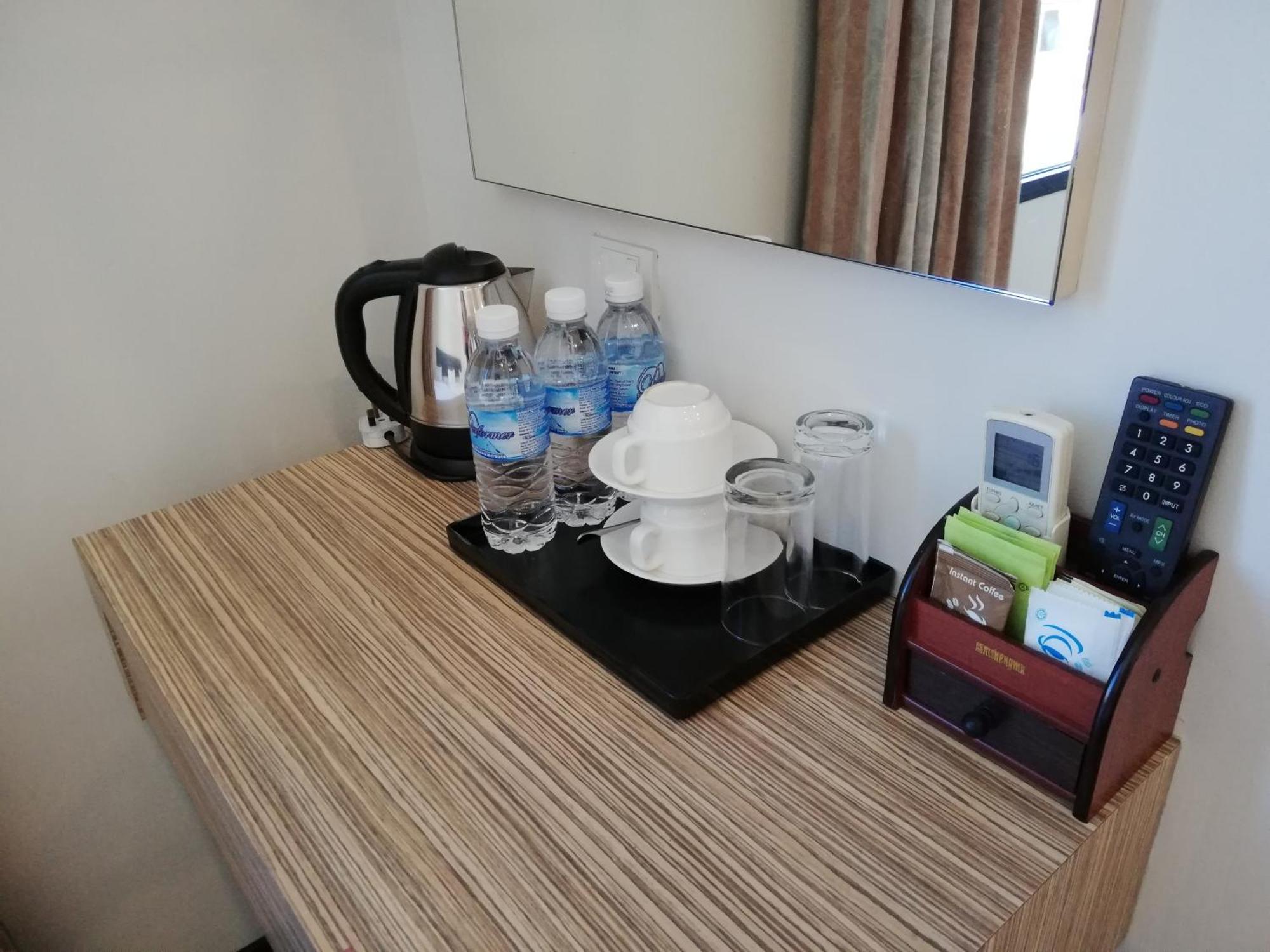 Ease Hotel Κότα Κιναμπαλού Εξωτερικό φωτογραφία