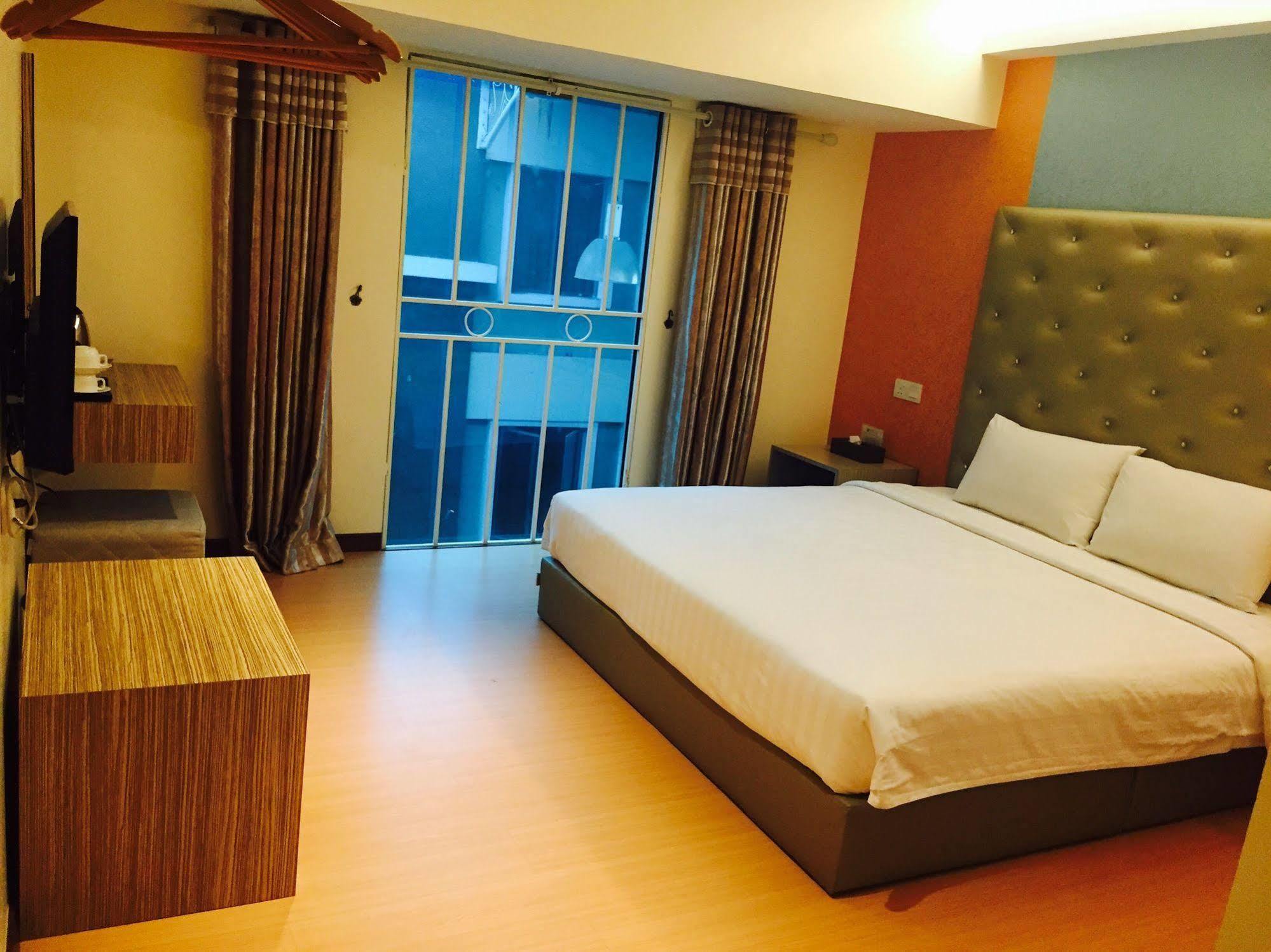 Ease Hotel Κότα Κιναμπαλού Εξωτερικό φωτογραφία